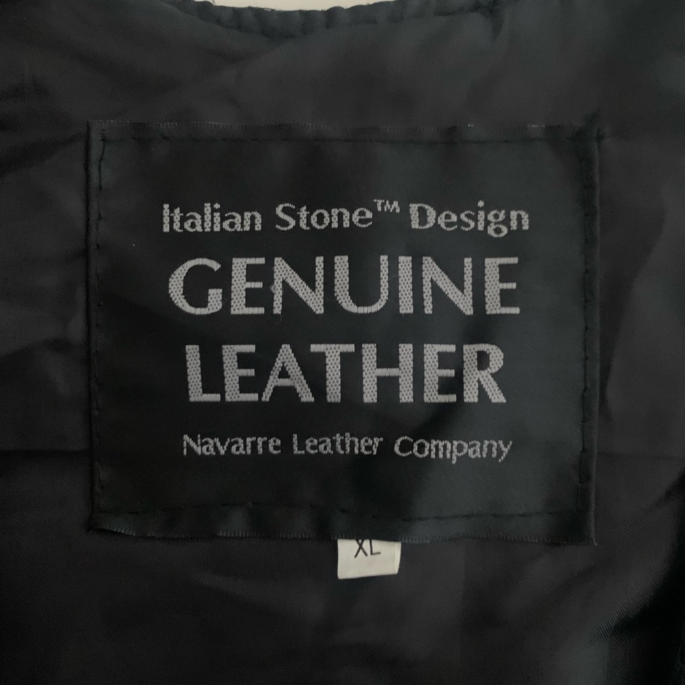 Genuine Leather Women's Fringe Vest - Picture 6 of 15